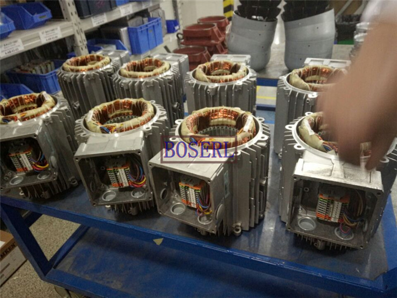 1620704704329351.jpg 齒輪減速機加電機